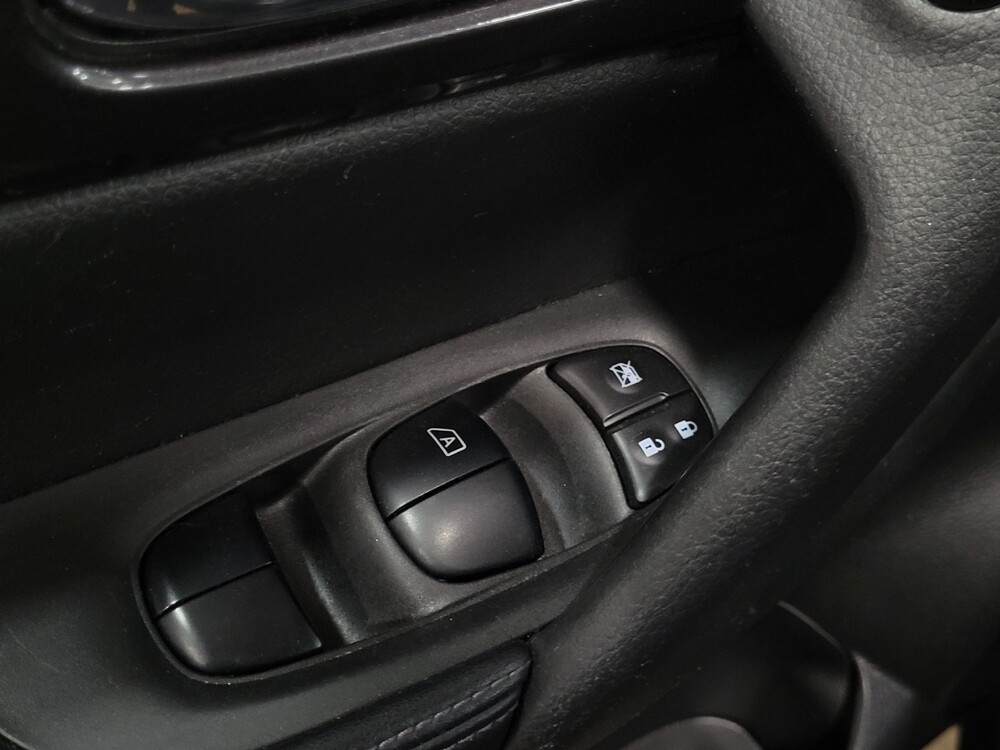 2020 Nissan Rogue in Plymouth Meeting, PA 19462 - 18096040 27