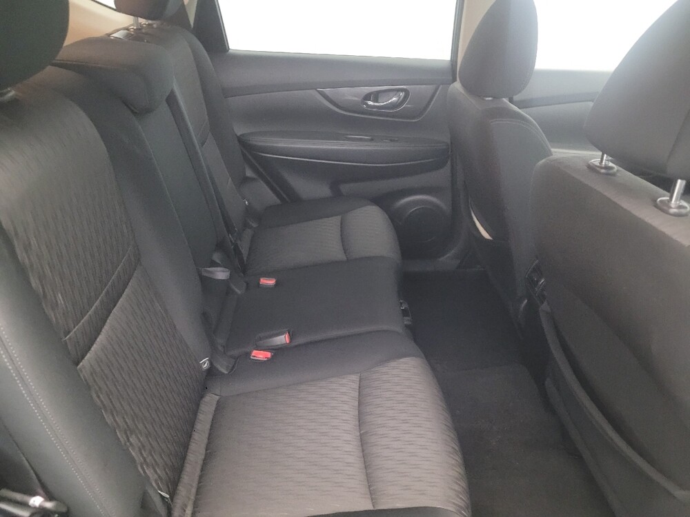 2020 Nissan Rogue in Plymouth Meeting, PA 19462 - 18096040 19