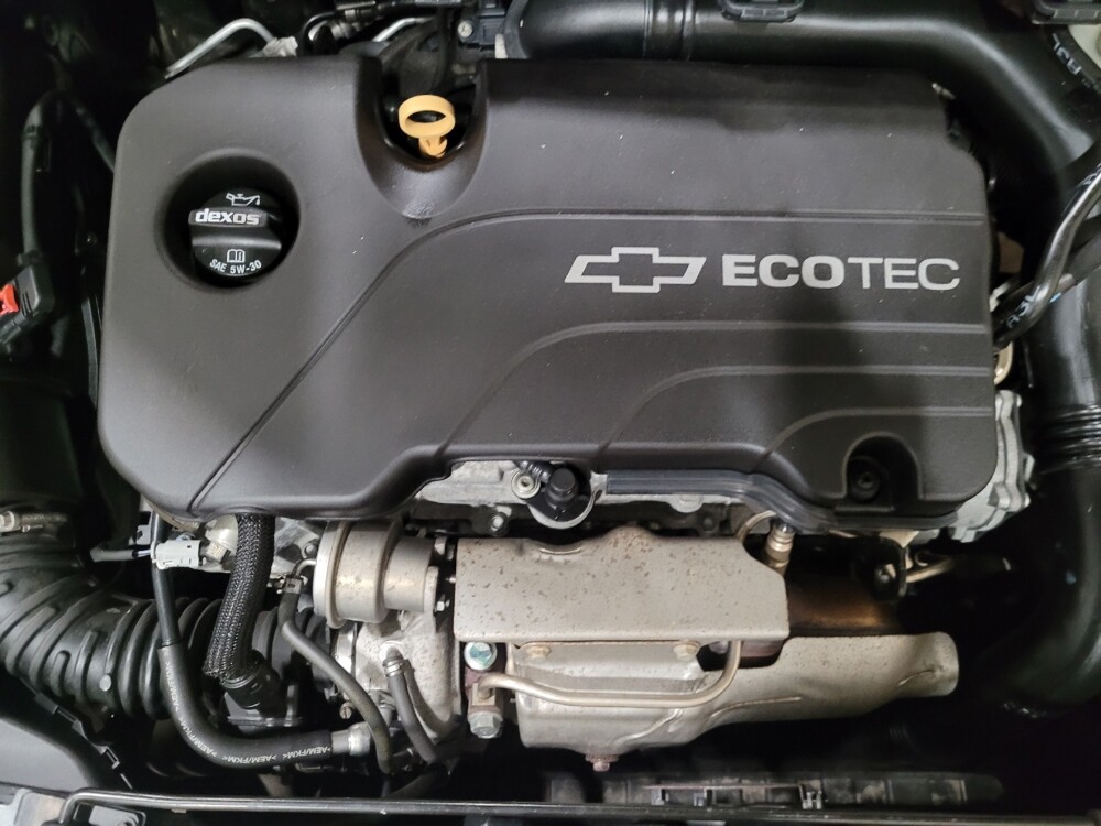 2017 Chevrolet Cruze in Allentown, PA 18103 - 18096043 30