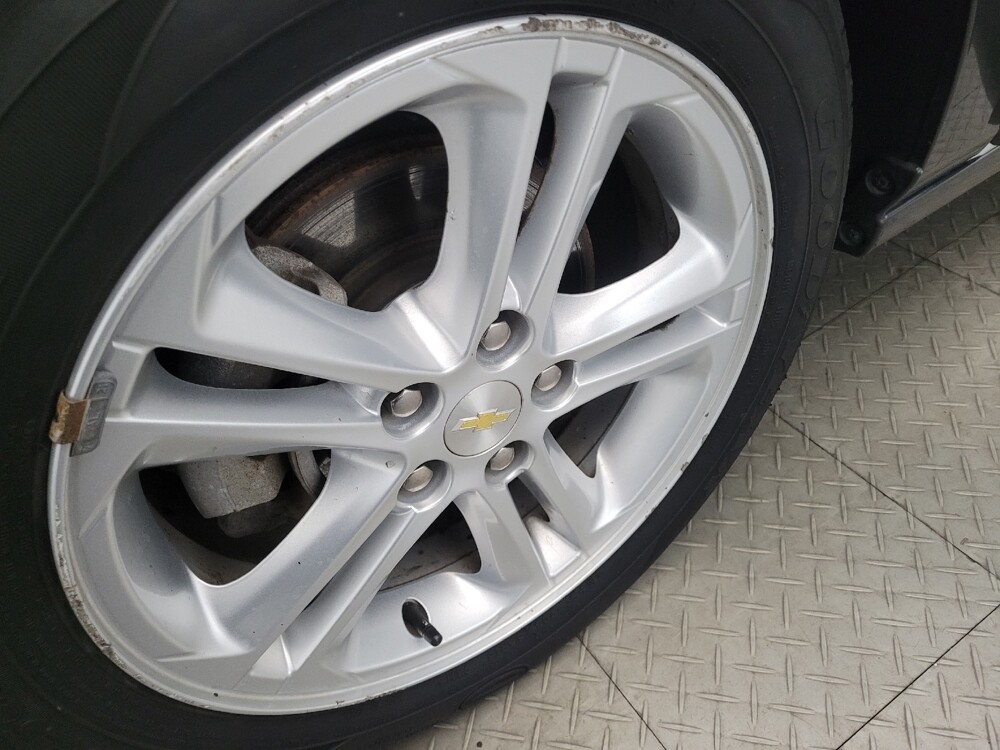 2017 Chevrolet Cruze in Allentown, PA 18103 - 18096043 31