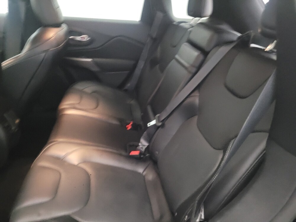 2019 Jeep Cherokee in Newport News, VA 23601 - 18096047 18