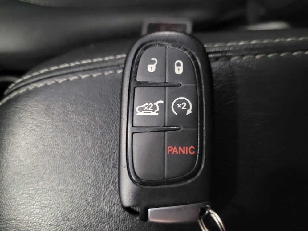 2019 Jeep Cherokee in Newport News, VA 23601 - 18096047 32