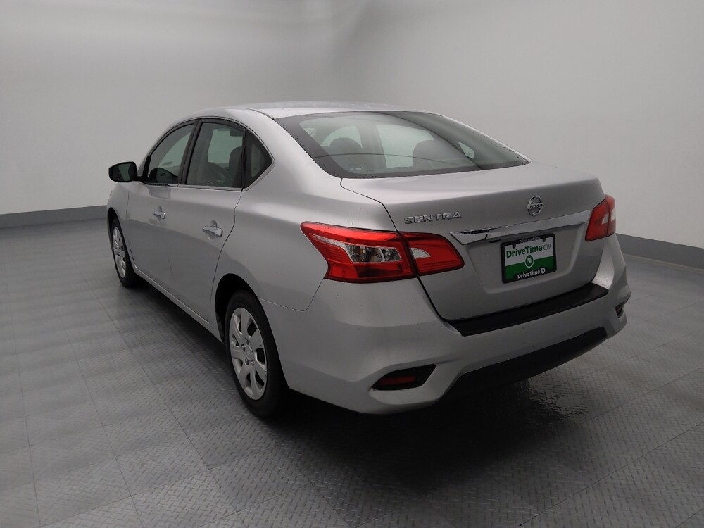 2019 Nissan Sentra in Wichita, KS 67207 - 18096064 5