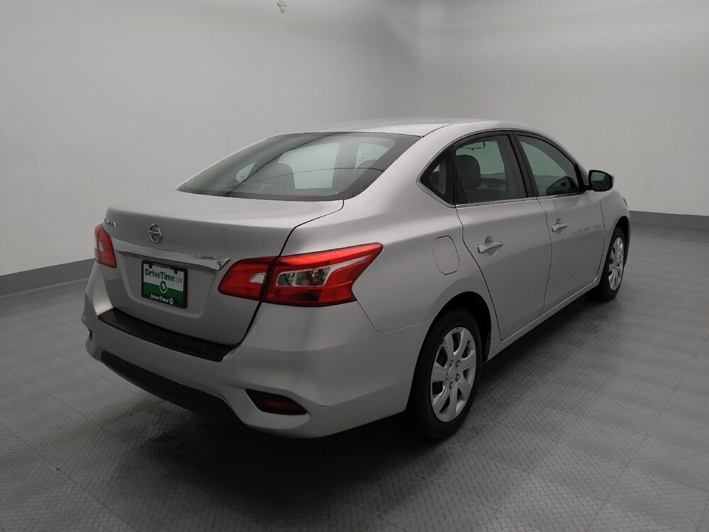 2019 Nissan Sentra in Wichita, KS 67207 - 18096064 9
