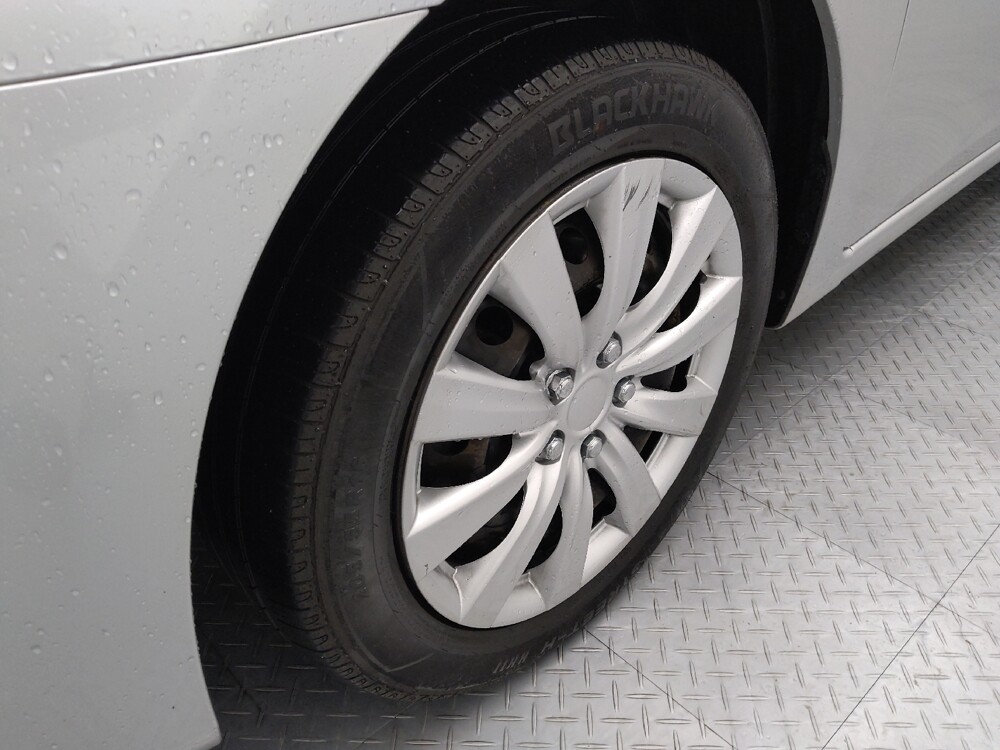 2019 Nissan Sentra in Wichita, KS 67207 - 18096064 31