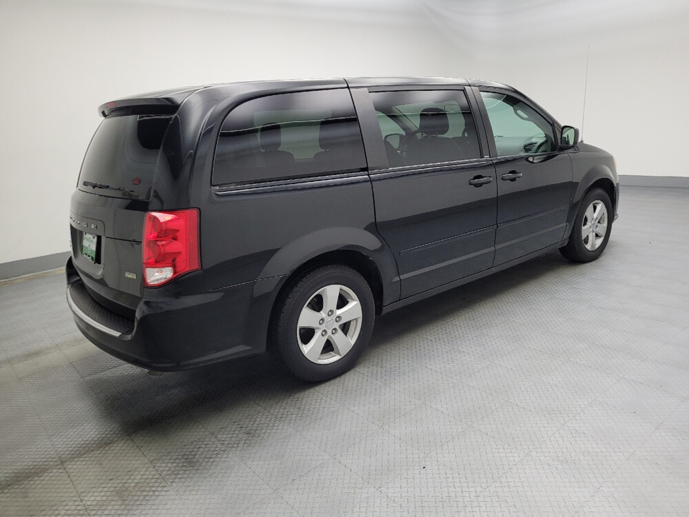 2013 Dodge Grand Caravan in Peoria, IL 61615 - 18096065 10