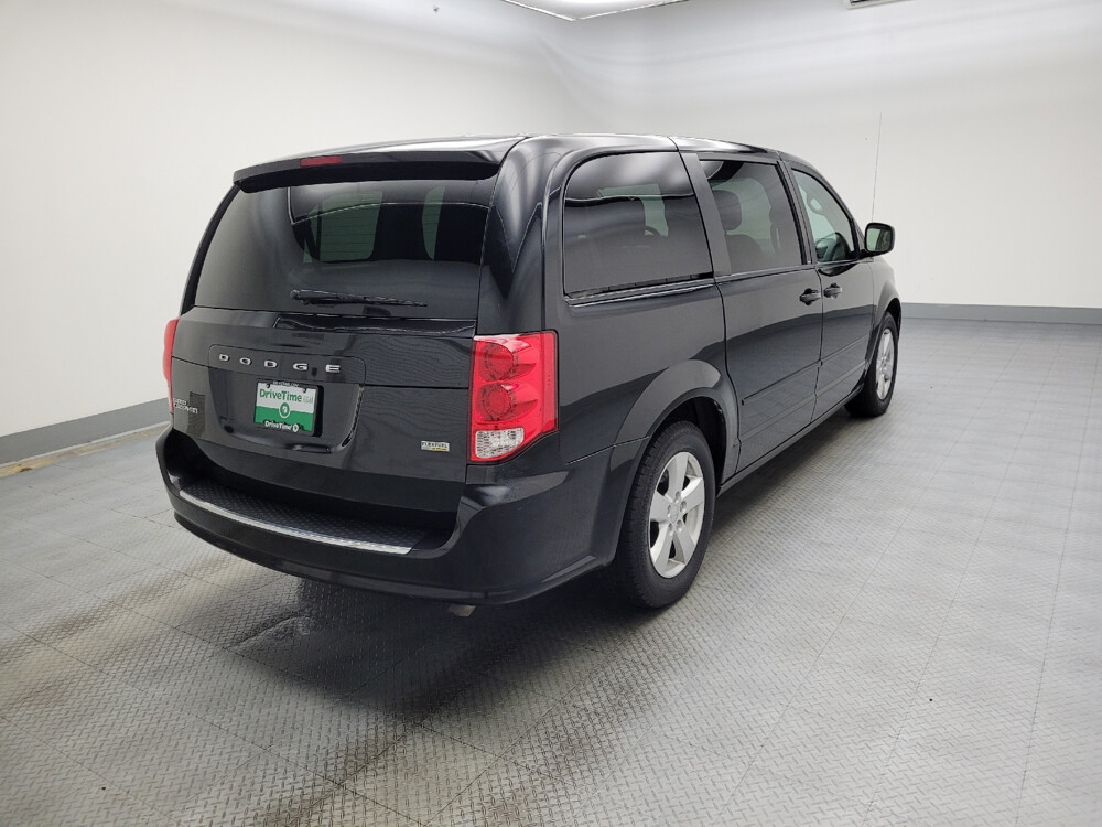 2013 Dodge Grand Caravan in Peoria, IL 61615 - 18096065 9