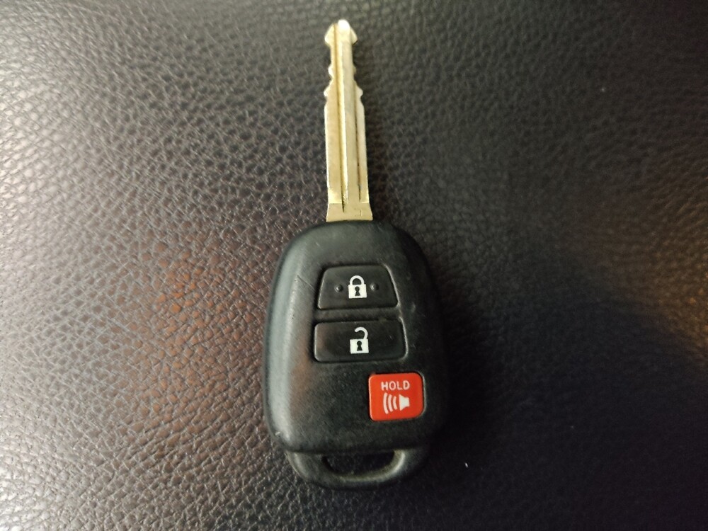 2018 Toyota RAV4 in Mobile, AL 36606 - 18096066 32