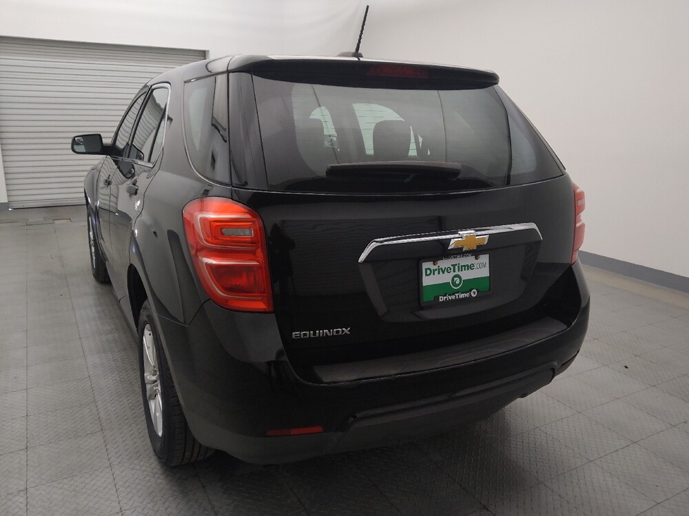 2017 Chevrolet Equinox in Live Oak, TX 78233 - 18096071 6