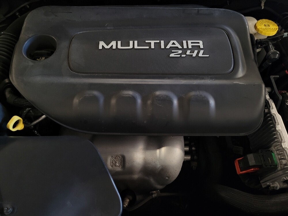 2018 Jeep Cherokee in Orlando, FL 32808 - 18096072 30