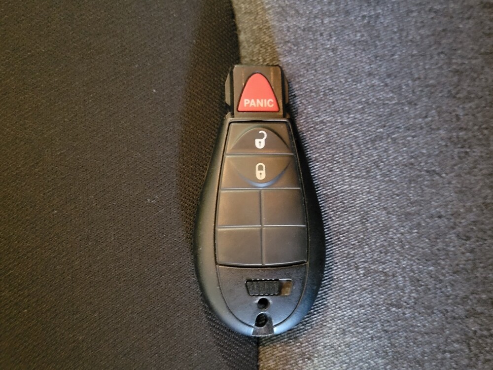 2018 Jeep Cherokee in Orlando, FL 32808 - 18096072 32