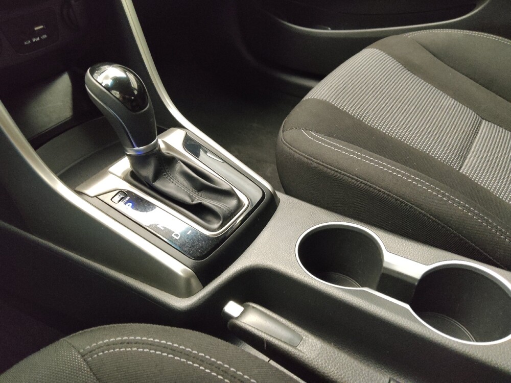 2017 Hyundai Elantra in Midlothian, IL 60445 - 18096074 26