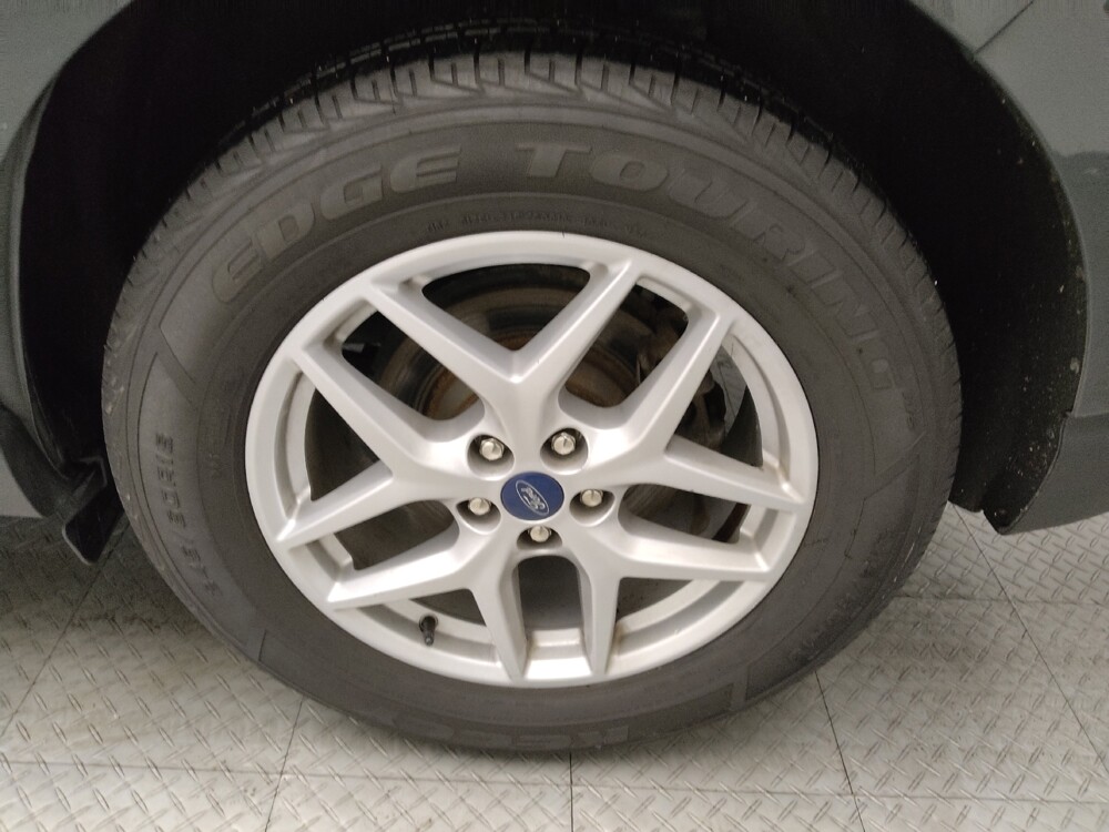 2021 Ford Edge in Midlothian, IL 60445 - 18096075 31