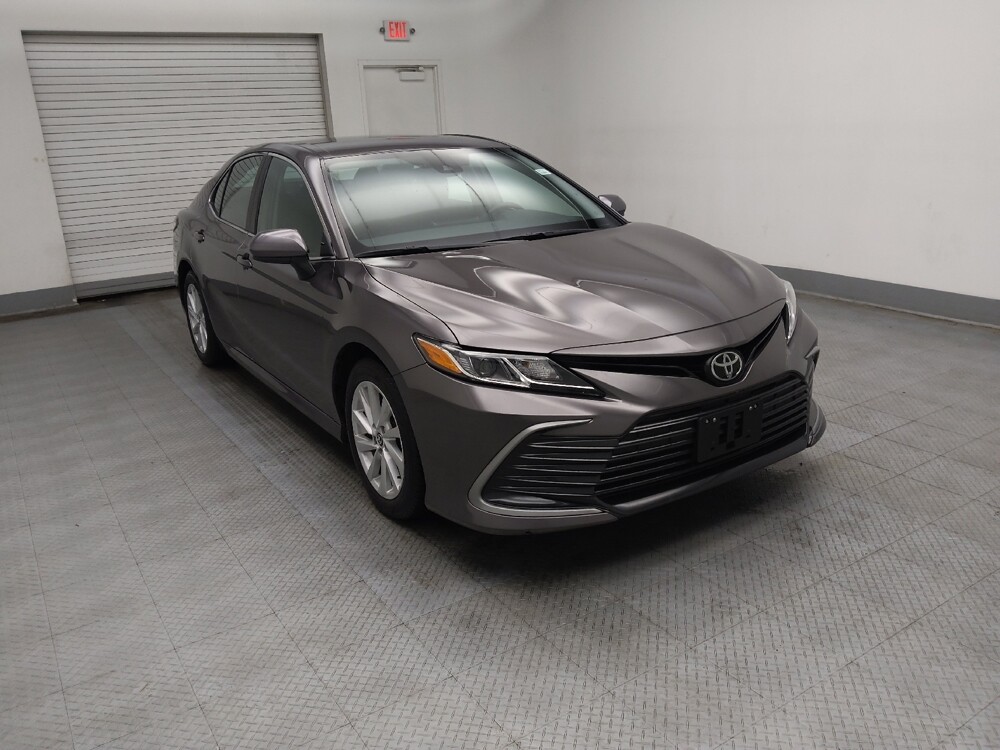 2022 Toyota Camry in Lombard, IL 60148 - 18096076 13