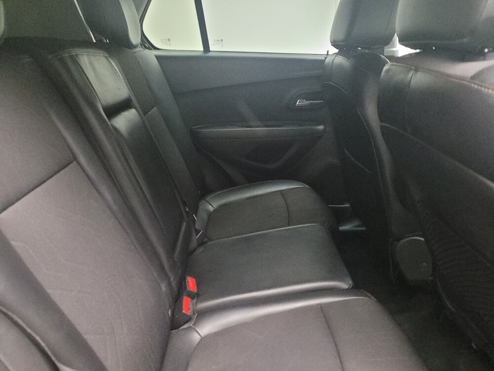 2020 Chevrolet Trax in Eastpointe, MI 48021 - 18096079 19