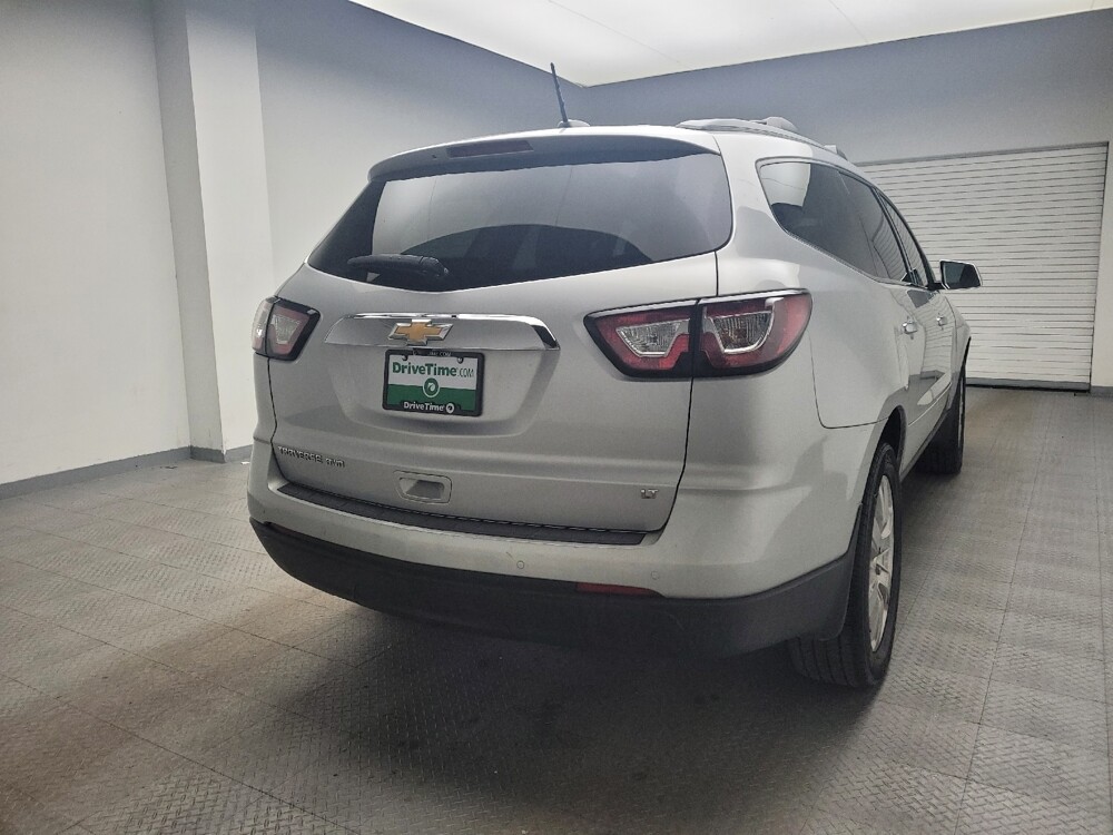 2017 Chevrolet Traverse in Eastpointe, MI 48021 - 18096080 7
