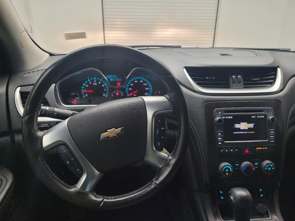 2017 Chevrolet Traverse in Eastpointe, MI 48021 - 18096080 22