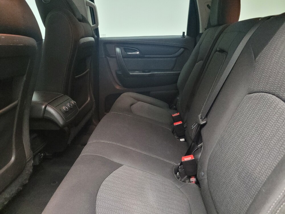 2017 Chevrolet Traverse in Eastpointe, MI 48021 - 18096080 18