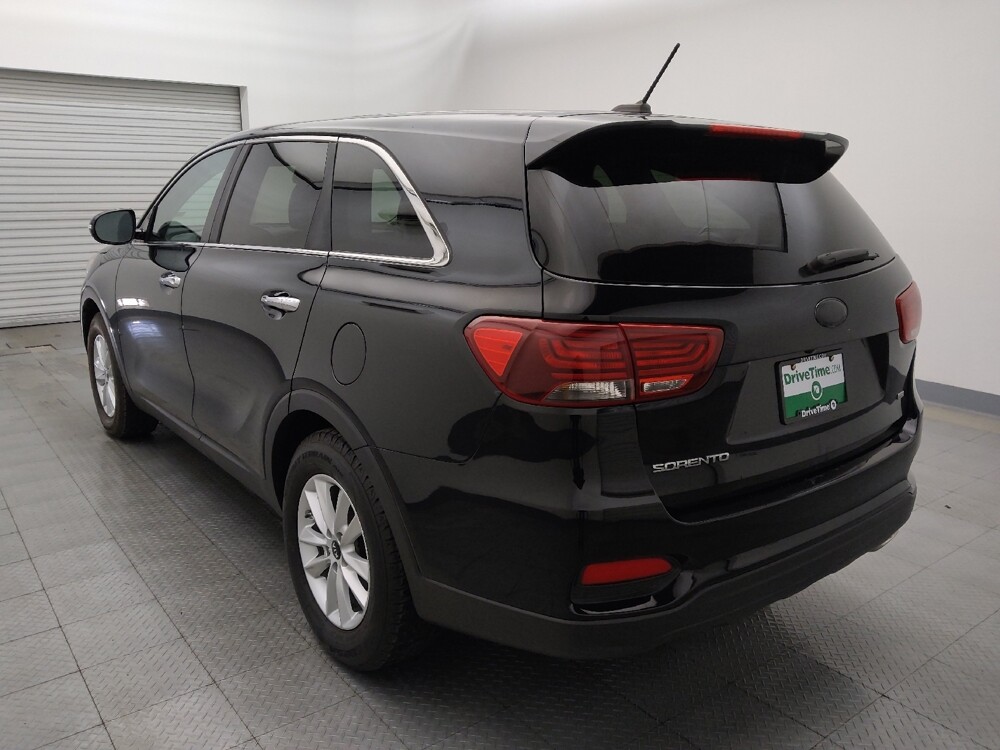2019 Kia Sorento in Houston, TX 77074 - 18096083 5