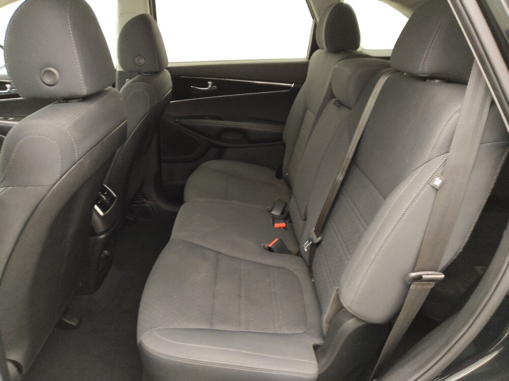 2019 Kia Sorento in Houston, TX 77074 - 18096083 18