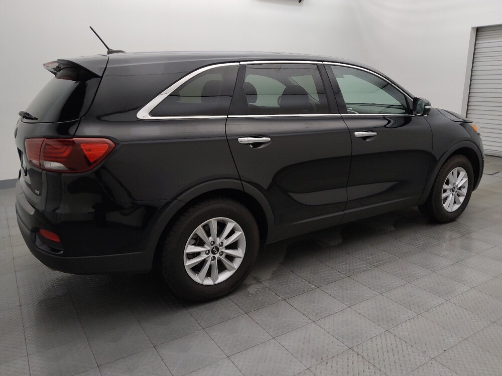 2019 Kia Sorento in Houston, TX 77074 - 18096083 10