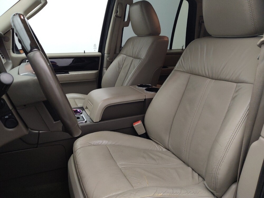2016 Lincoln Navigator L in Jacksonville, FL 32225 - 18096085 17