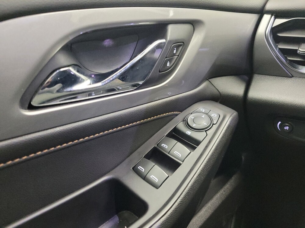 2019 Chevrolet Traverse in Eastpointe, MI 48021 - 18096088 27