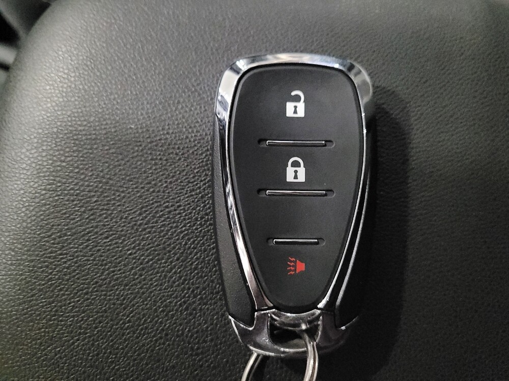 2020 Chevrolet Equinox in Newport News, VA 23601 - 18096103 32