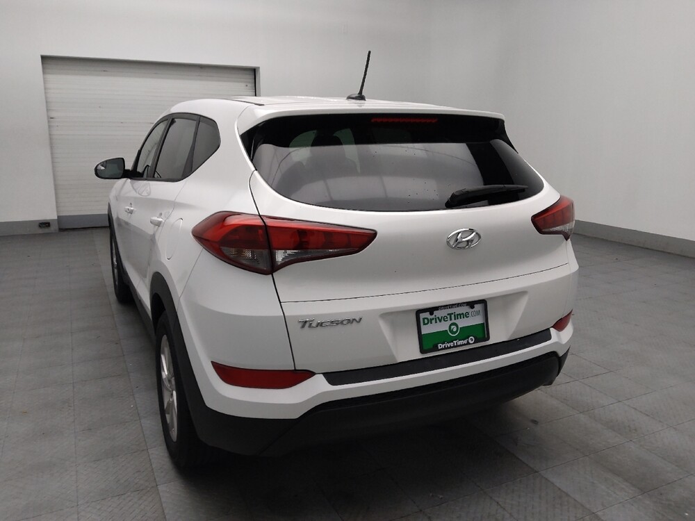 2017 Hyundai Tucson in Stone Mountain, GA 30083 - 18096107 5