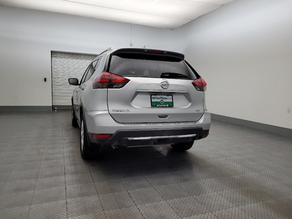 2018 Nissan Rogue in Glendale, AZ 85301 - 18096110 6