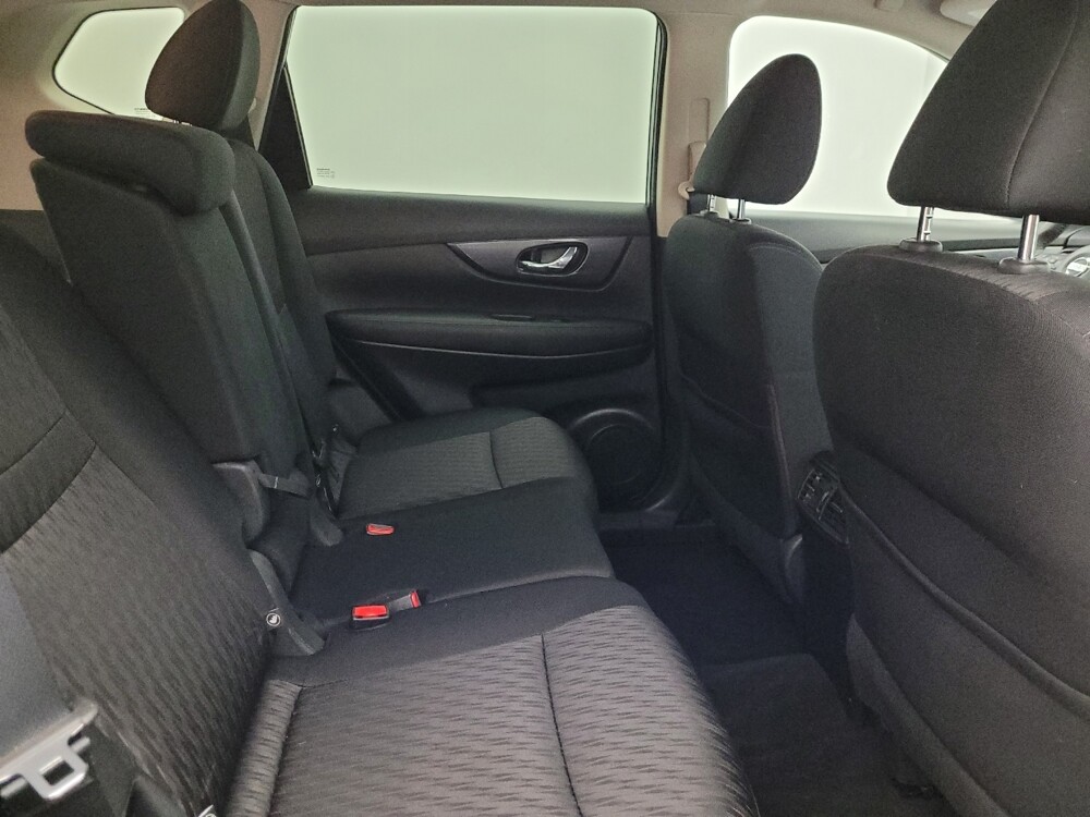 2018 Nissan Rogue in Glendale, AZ 85301 - 18096110 19