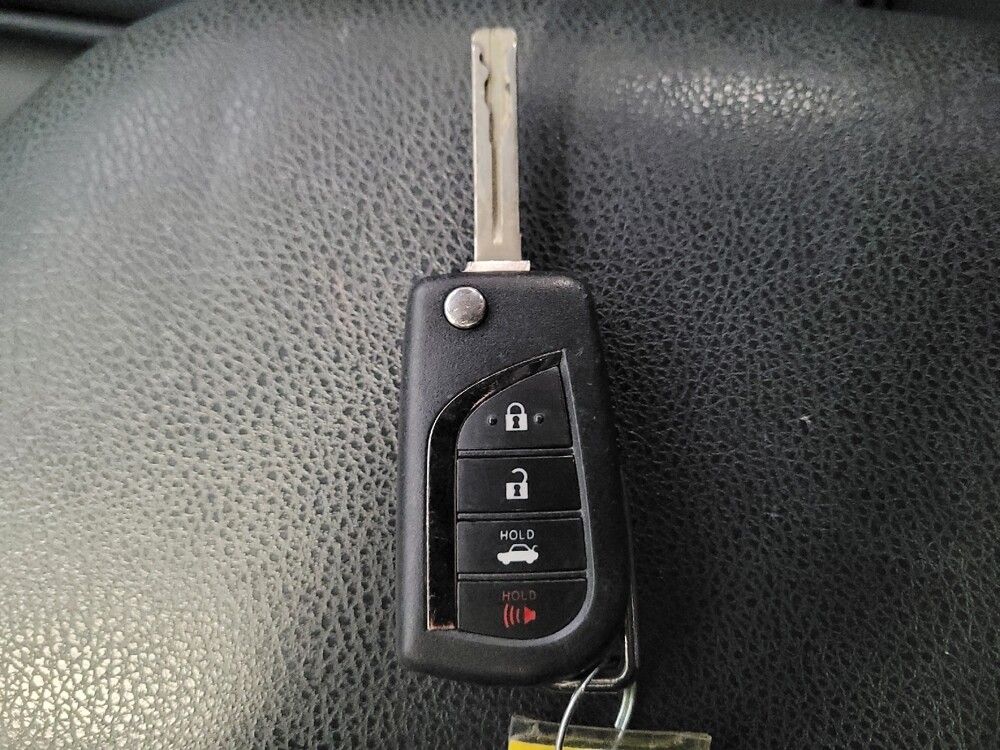 2019 Toyota Camry in Riverside, CA 92504 - 18096111 32