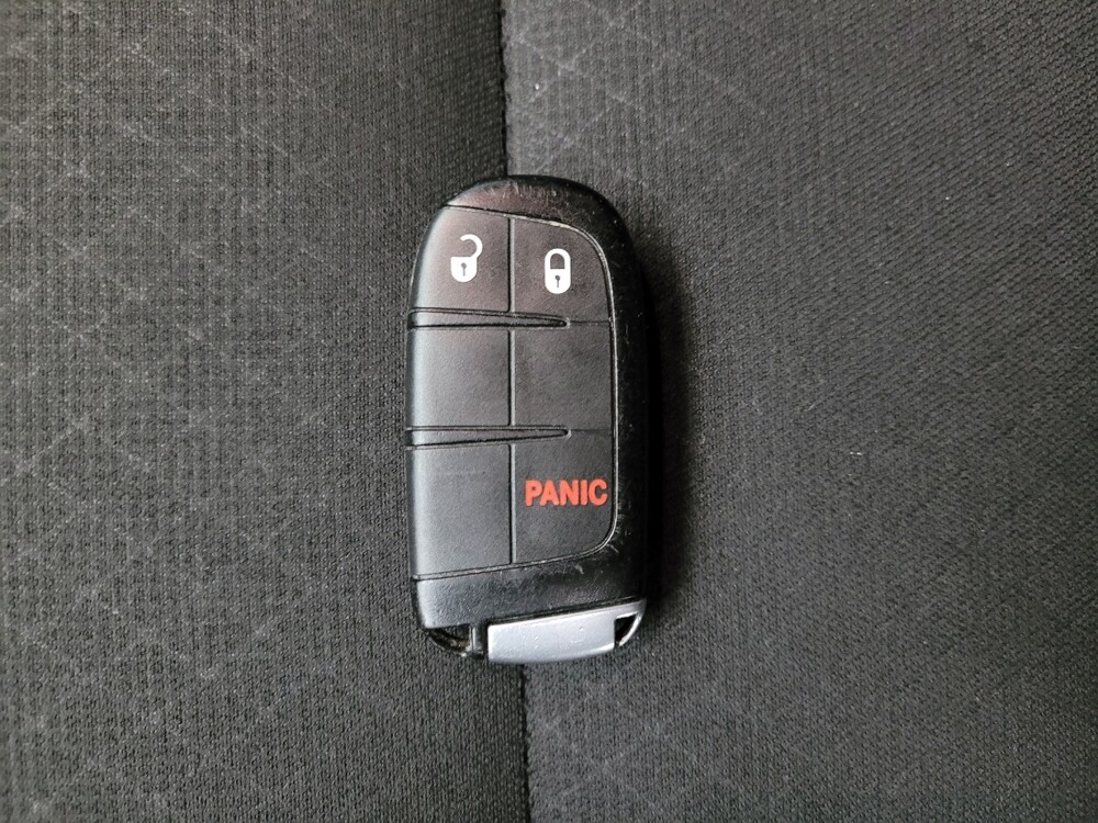 2020 Jeep Grand Cherokee in Eastpointe, MI 48021 - 18096122 32