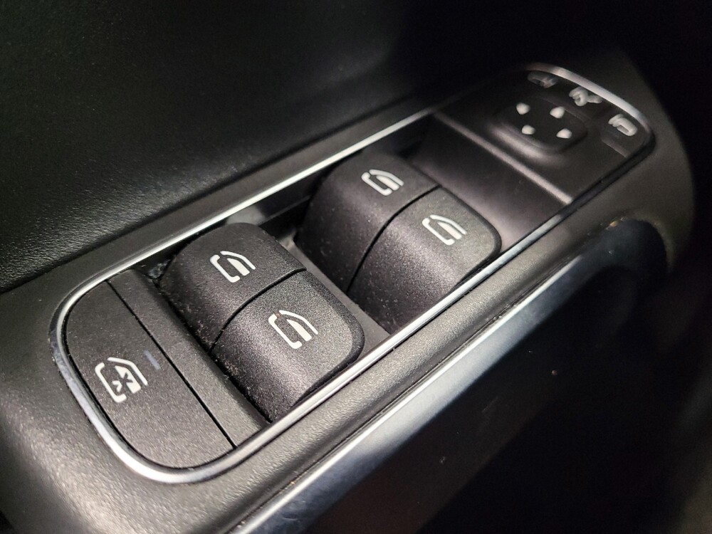 2021 Mercedes-Benz GLB 250 in Torrance, CA 90504 - 18096126 27