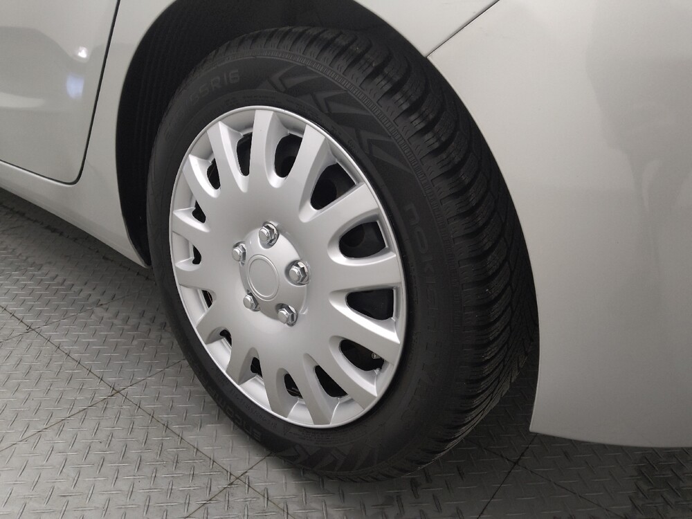 2017 Hyundai Elantra in Houston, TX 77074 - 18096130 31