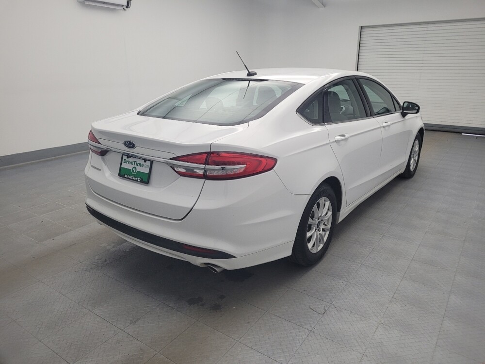 2017 Ford Fusion in Columbus, OH 43228 - 18096136 9