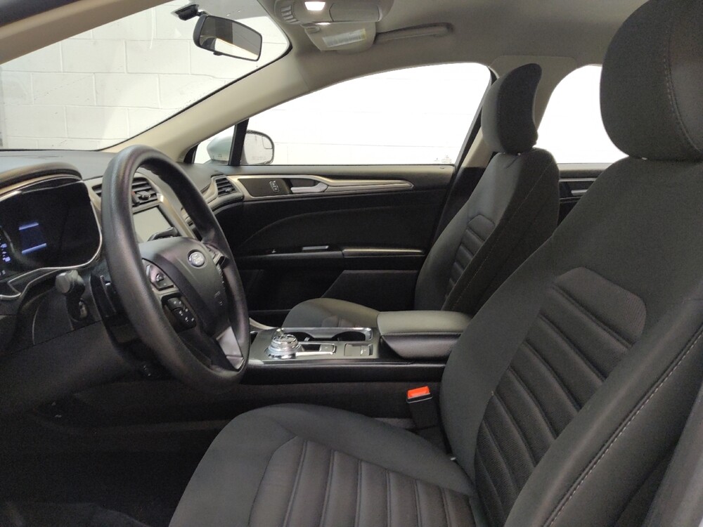 2017 Ford Fusion in Cincinnati, OH 45255 - 18096154 17