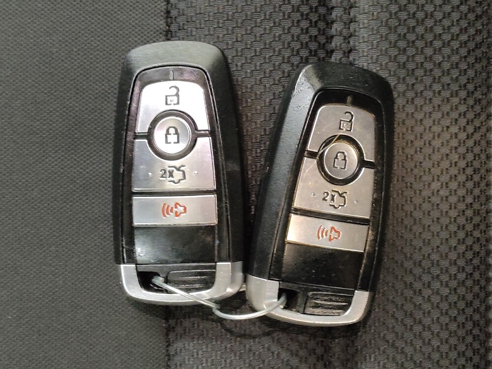 2017 Ford Fusion in Cincinnati, OH 45255 - 18096154 32