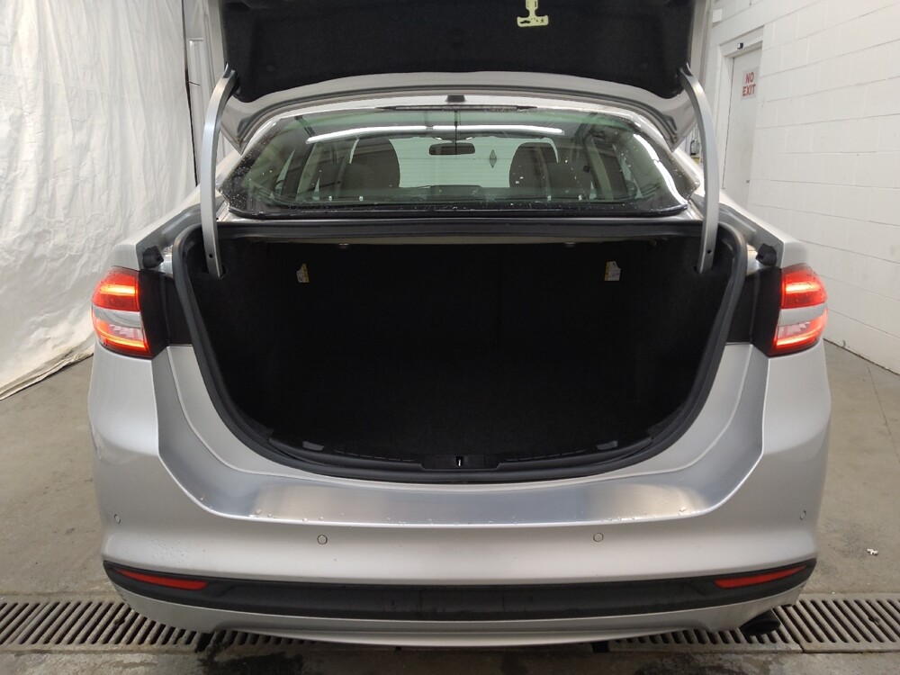 2017 Ford Fusion in Cincinnati, OH 45255 - 18096154 29