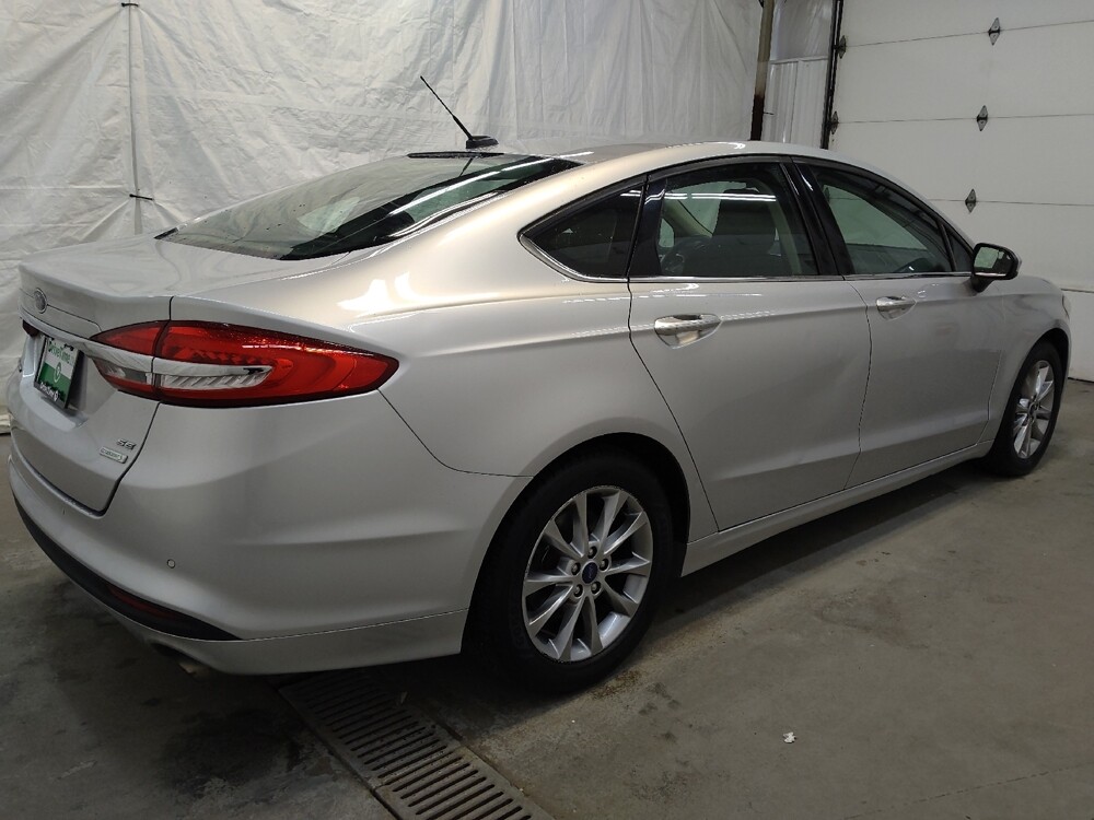 2017 Ford Fusion in Cincinnati, OH 45255 - 18096154 10