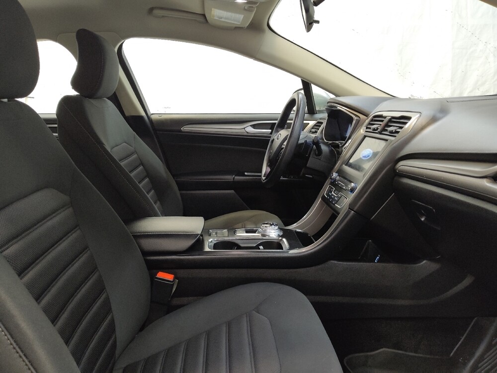 2017 Ford Fusion in Cincinnati, OH 45255 - 18096154 21