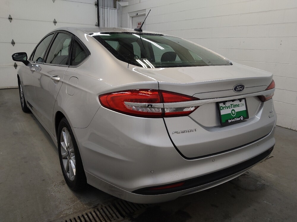 2017 Ford Fusion in Cincinnati, OH 45255 - 18096154 5