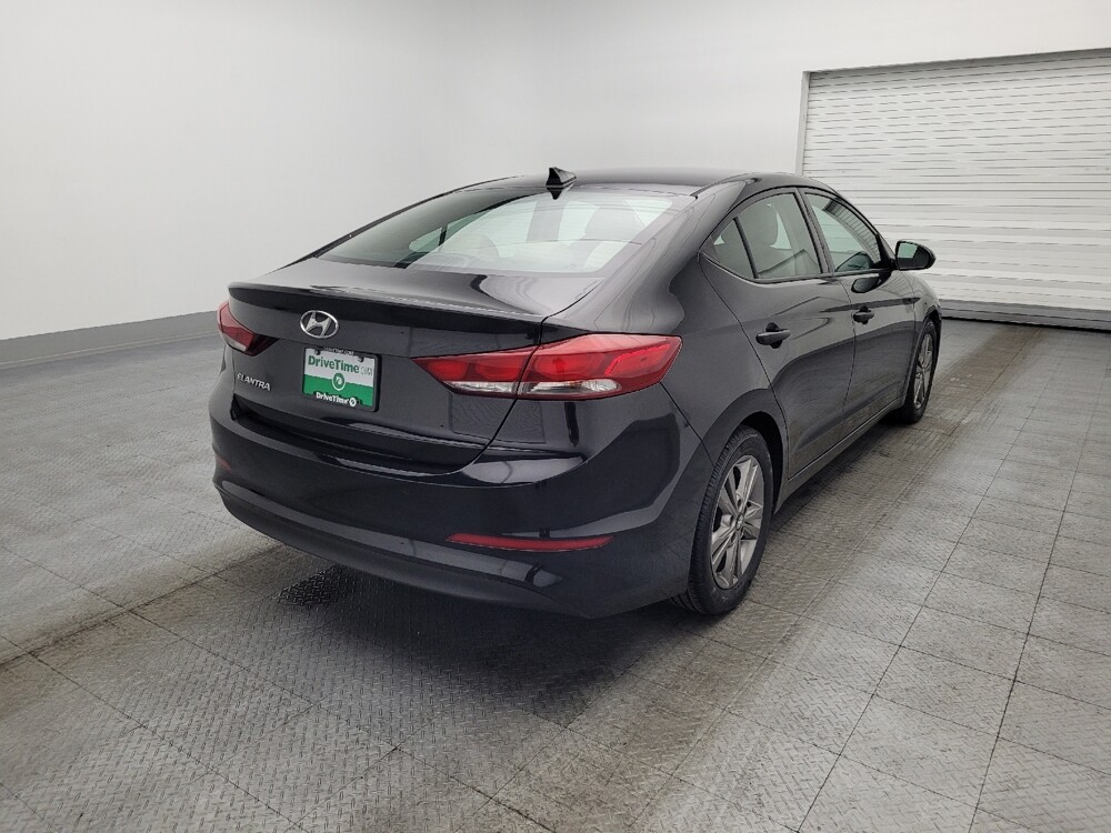 2017 Hyundai Elantra in Hialeah, FL 33014 - 18096167 9