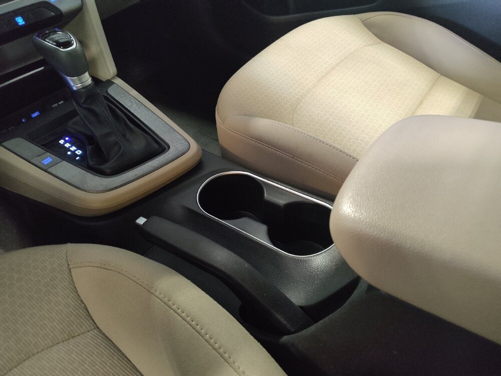 2017 Hyundai Elantra in Hialeah, FL 33014 - 18096167 26