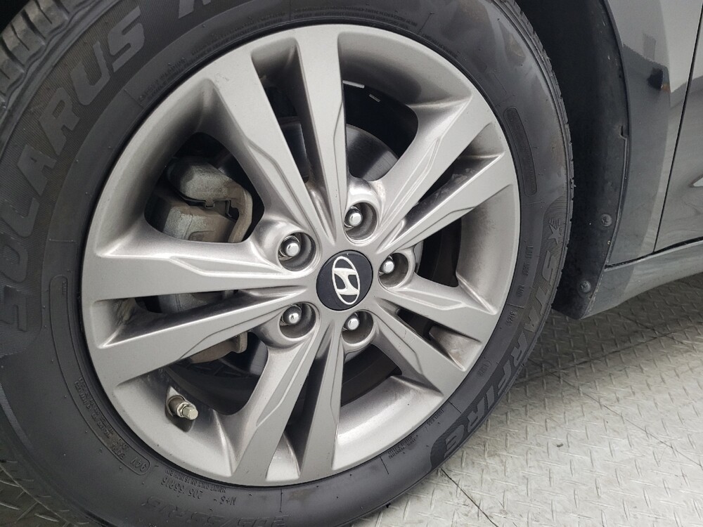 2017 Hyundai Elantra in Hialeah, FL 33014 - 18096167 31