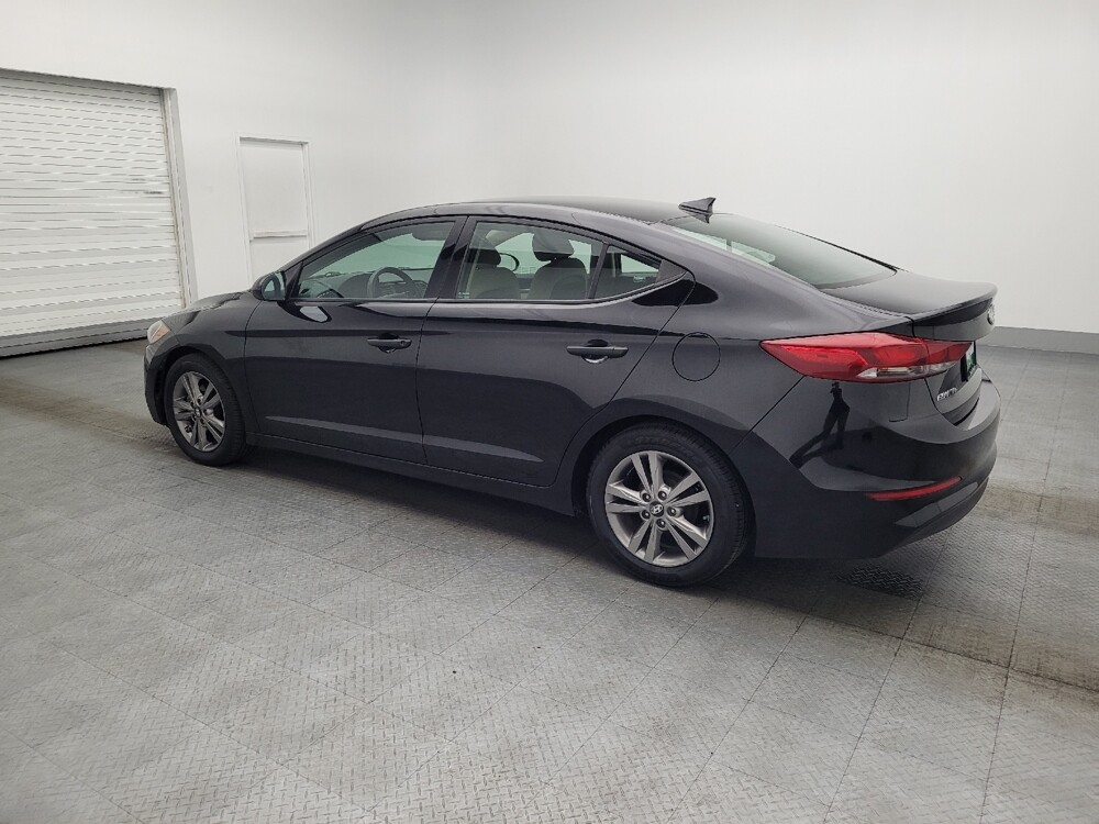2017 Hyundai Elantra in Hialeah, FL 33014 - 18096167 3