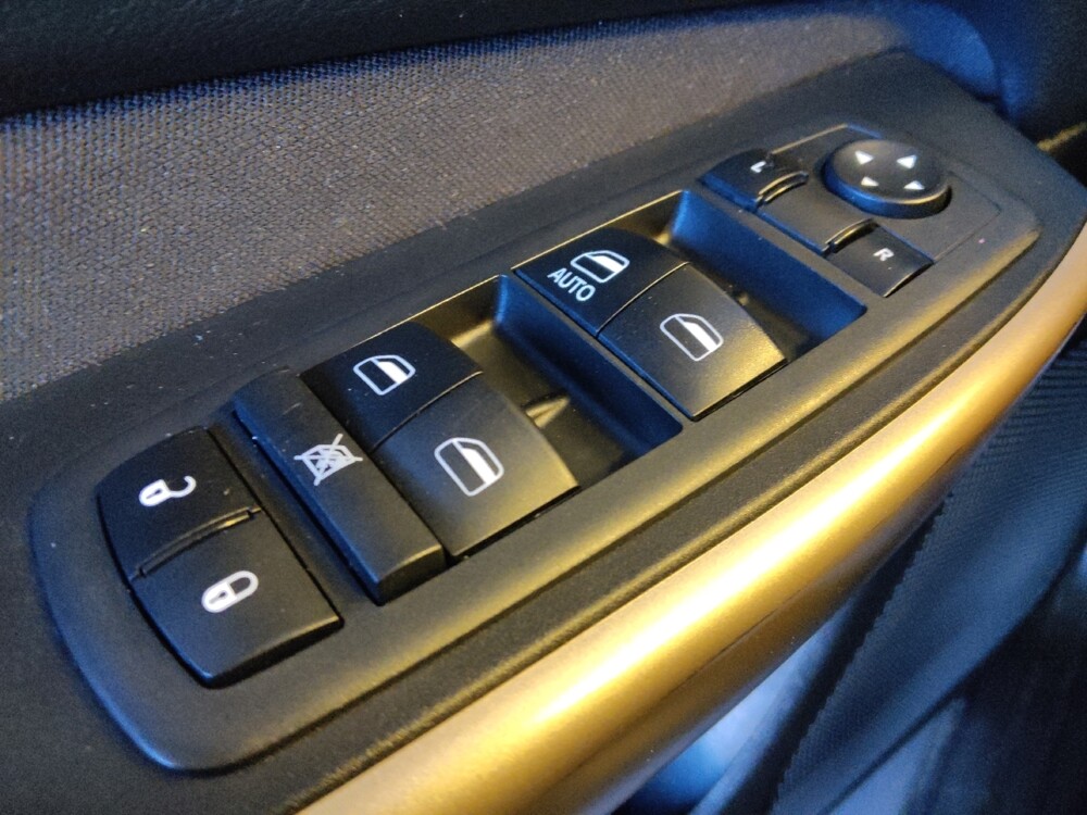 2018 Jeep Cherokee in Albuquerque, NM 87113 - 18096169 27