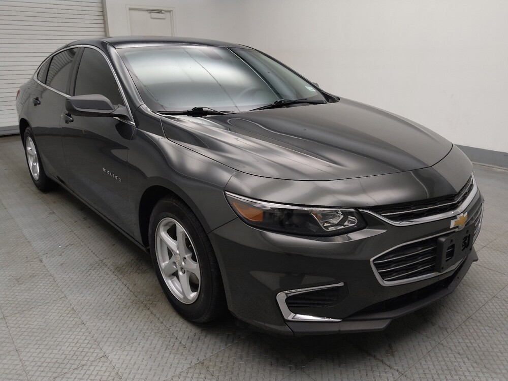 2018 Chevrolet Malibu in Lombard, IL 60148 - 18096171 13