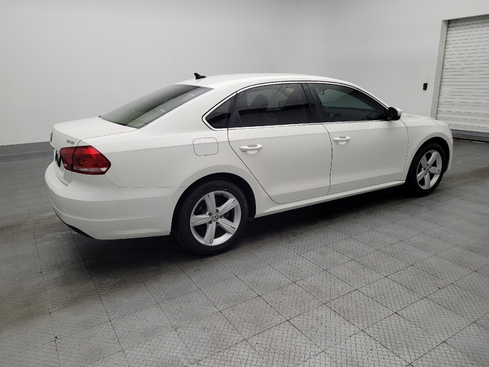2015 Volkswagen Passat in Orlando, FL 32808 - 18096177 10