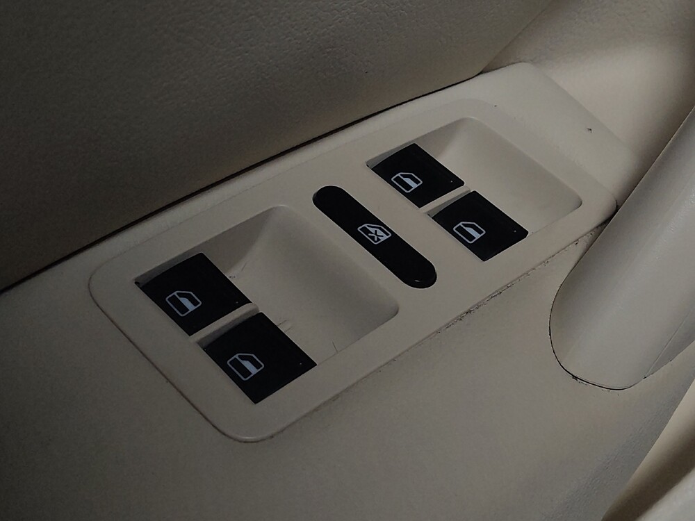 2015 Volkswagen Passat in Orlando, FL 32808 - 18096177 27